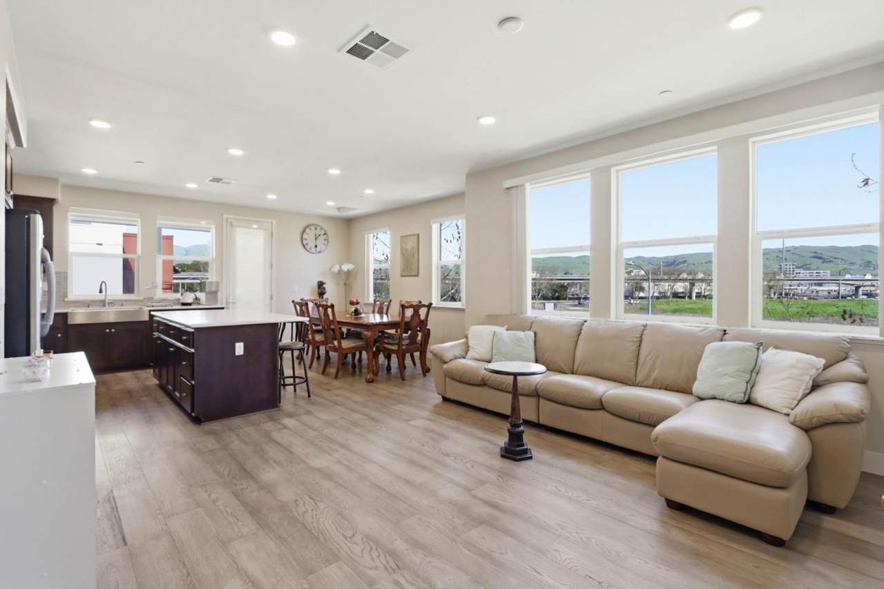 1607 Centre Pointe Dr - Photo 1