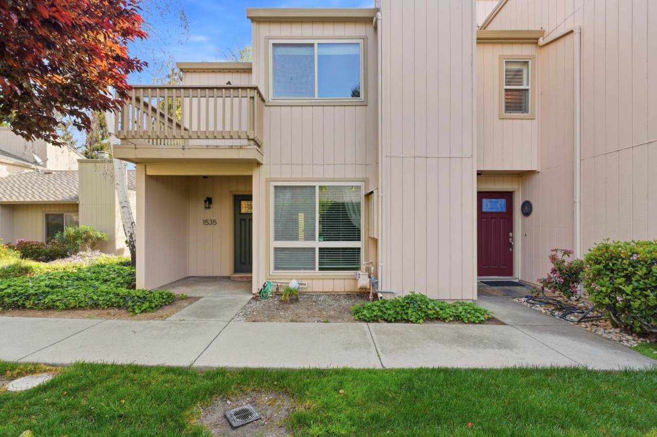 1535 Huddersfield Ct - Photo 1