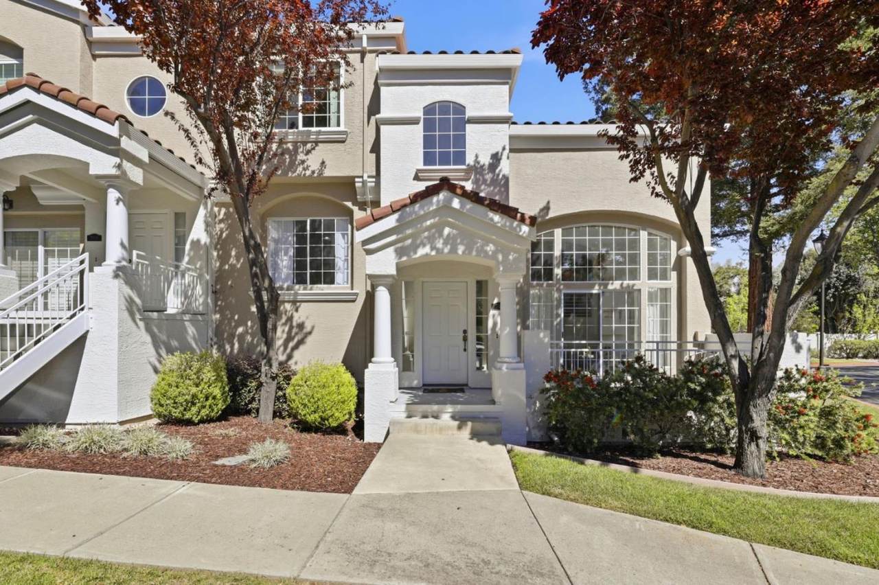 7013 Silver Fox Dr - Photo 1