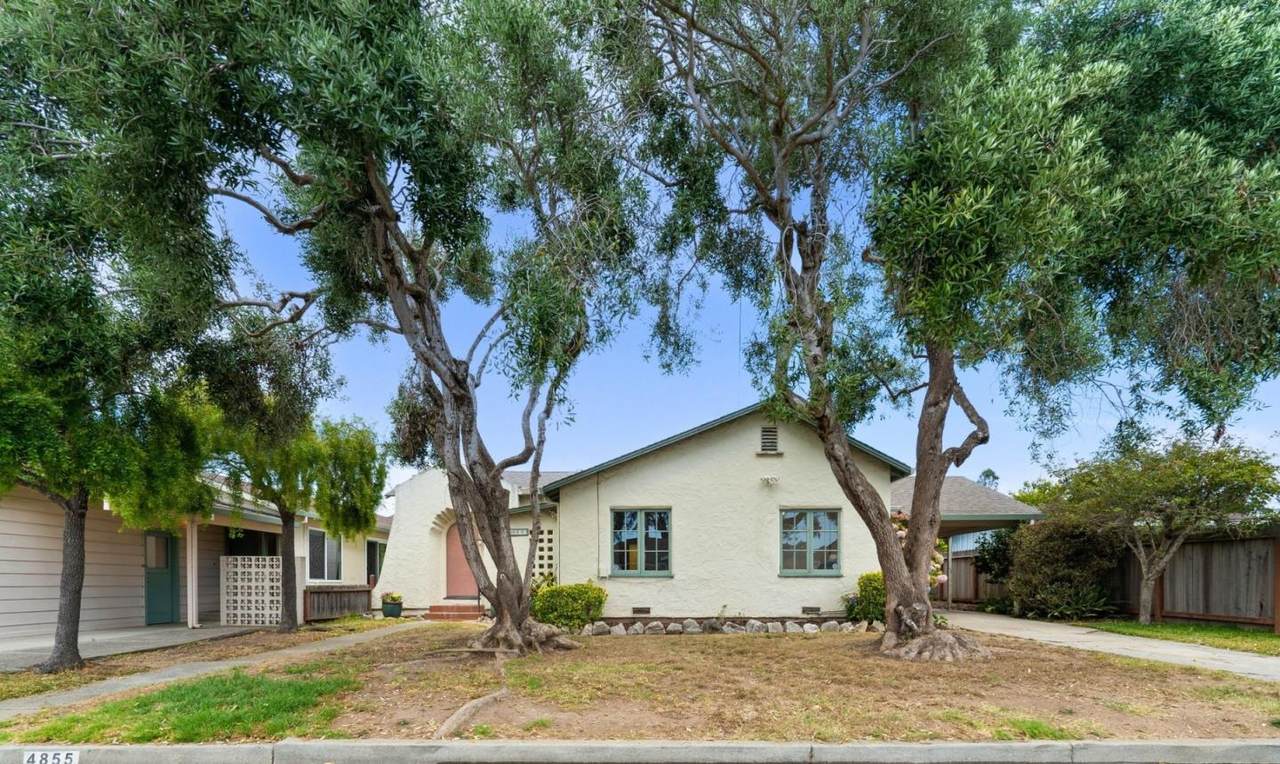 4855 Crystal St - Photo 1