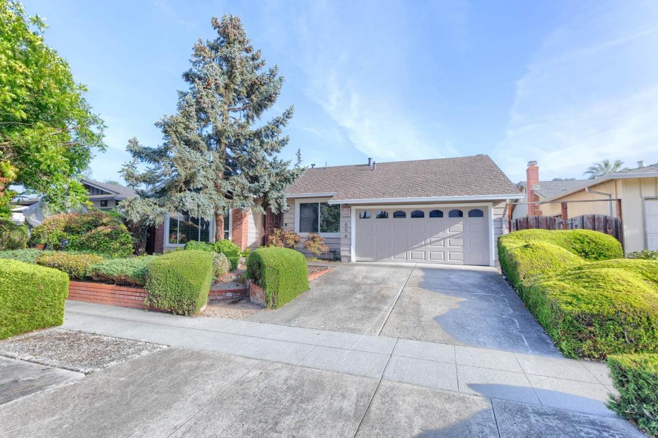 556 Elvis Dr - Photo 1
