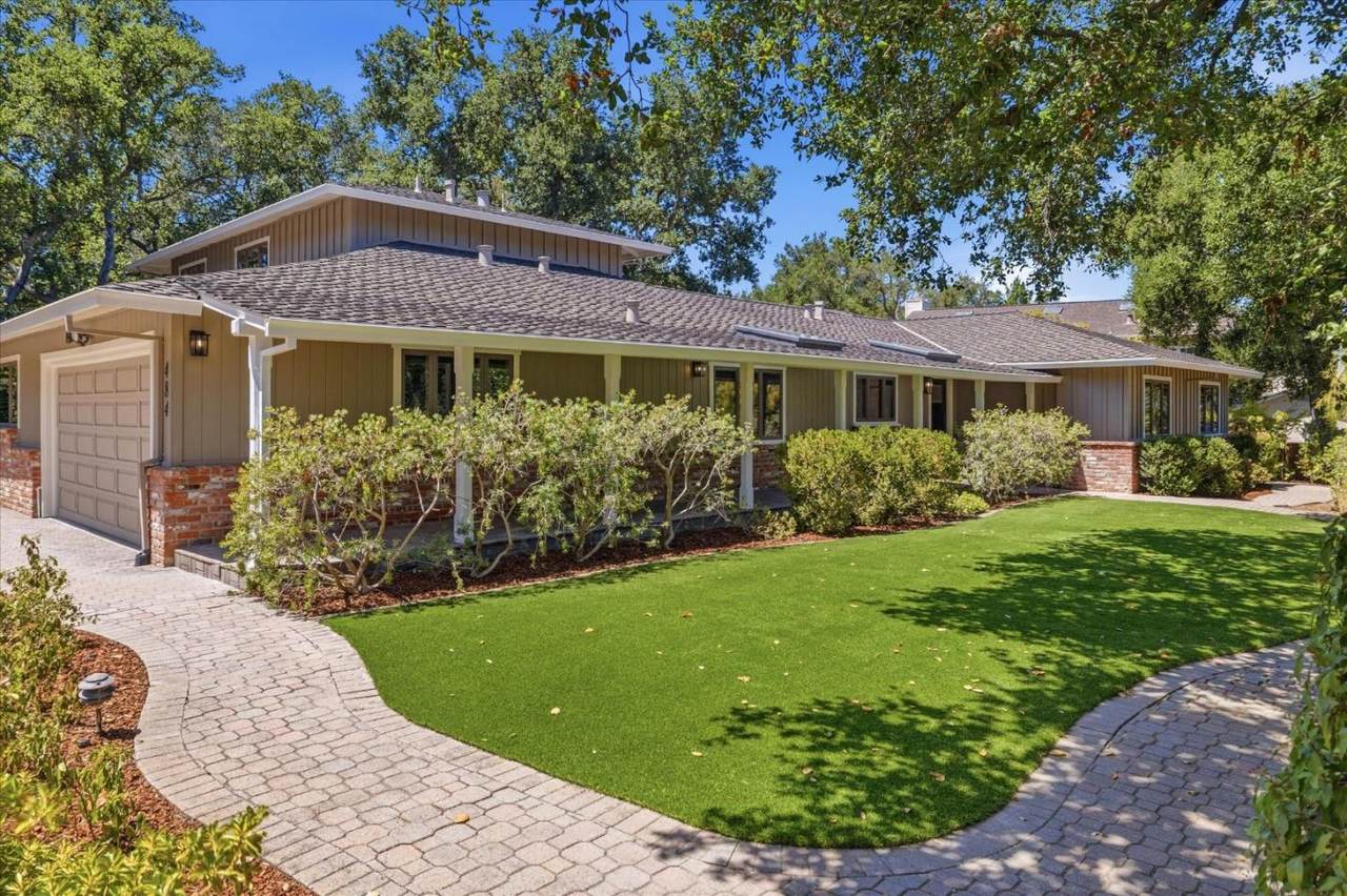 484 Aspen Way - Photo 1