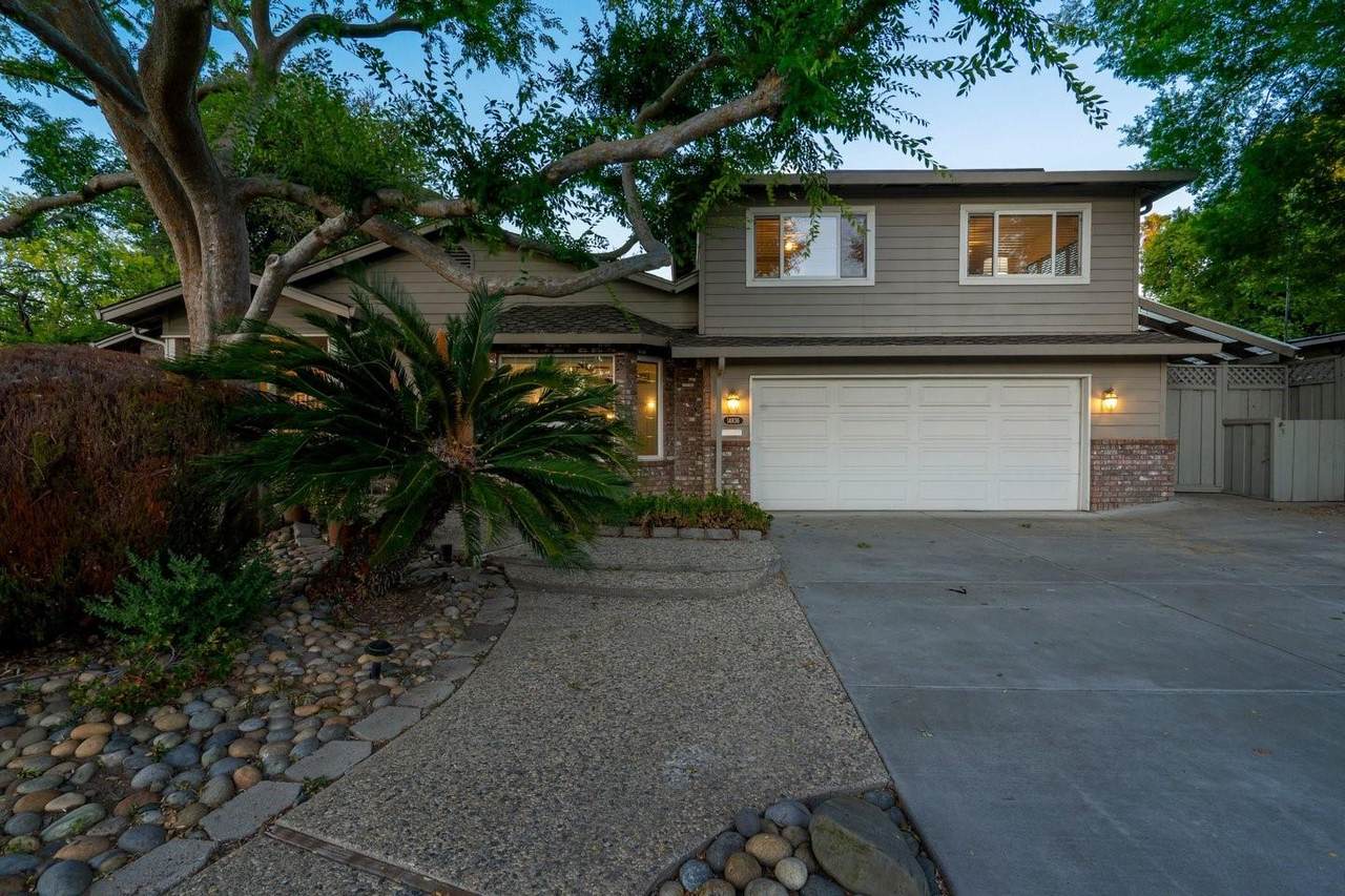 14836 Elton Dr - Photo 1