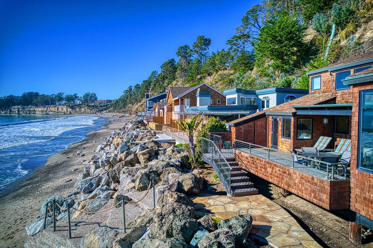10 Potbelly Beach Rd - Photo 1