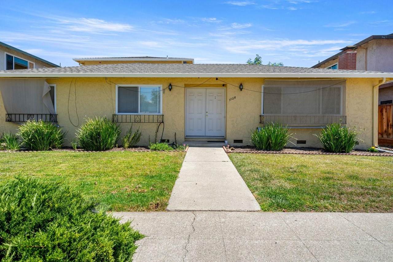 1128 Oakmont Dr - Photo 1
