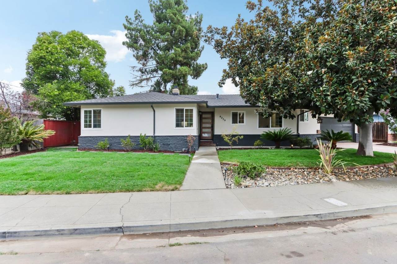 4259 Silver St - Photo 1