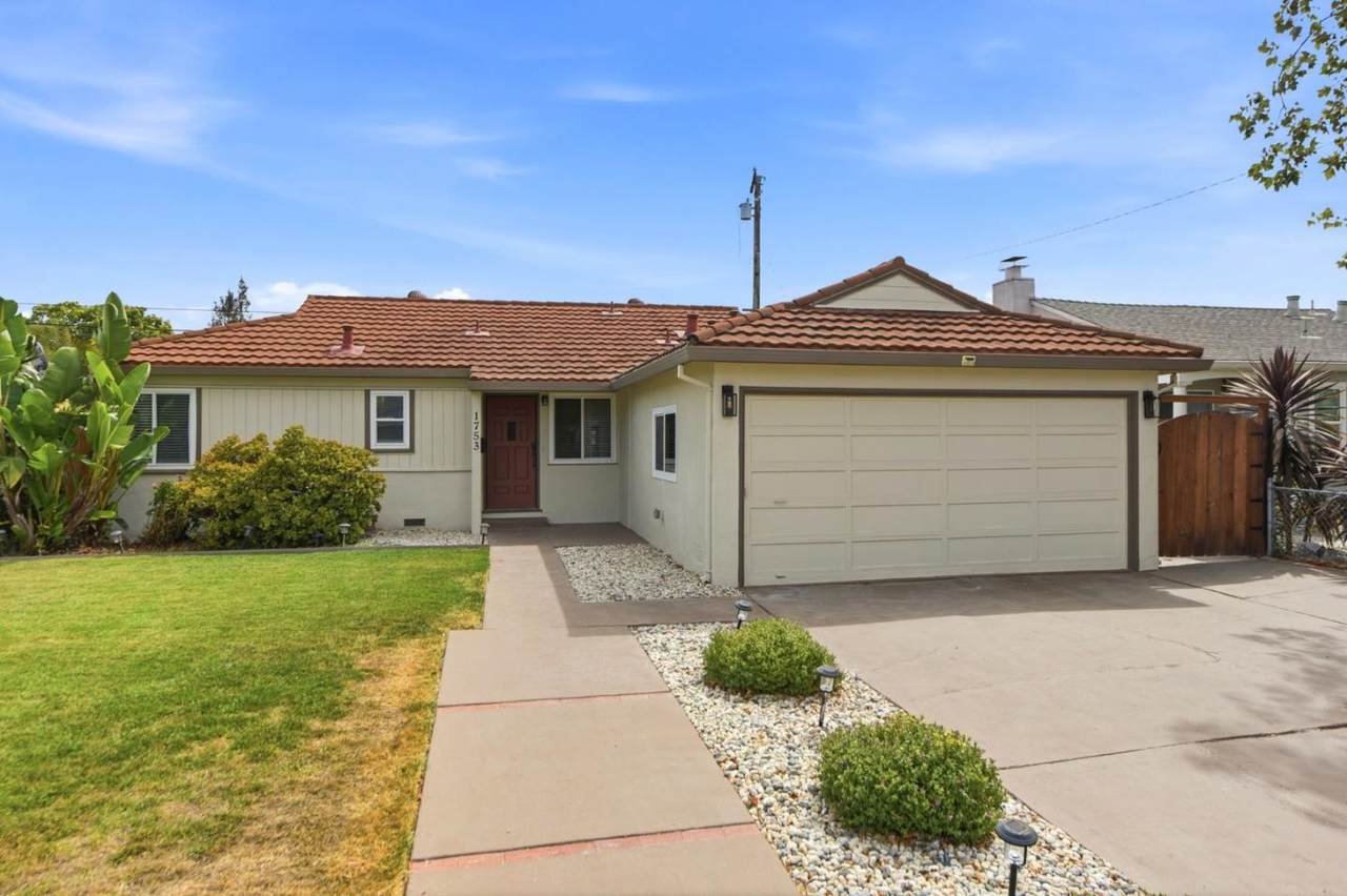 1753 Laine Ave - Photo 1