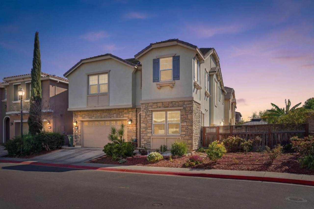 9 Chysis Rd - Photo 1