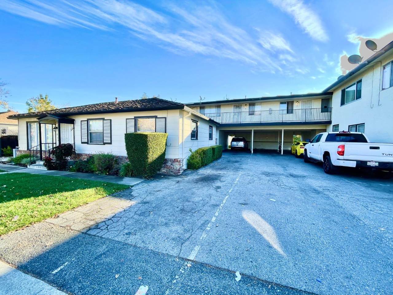 466 Fair Oaks Ave - Photo 1