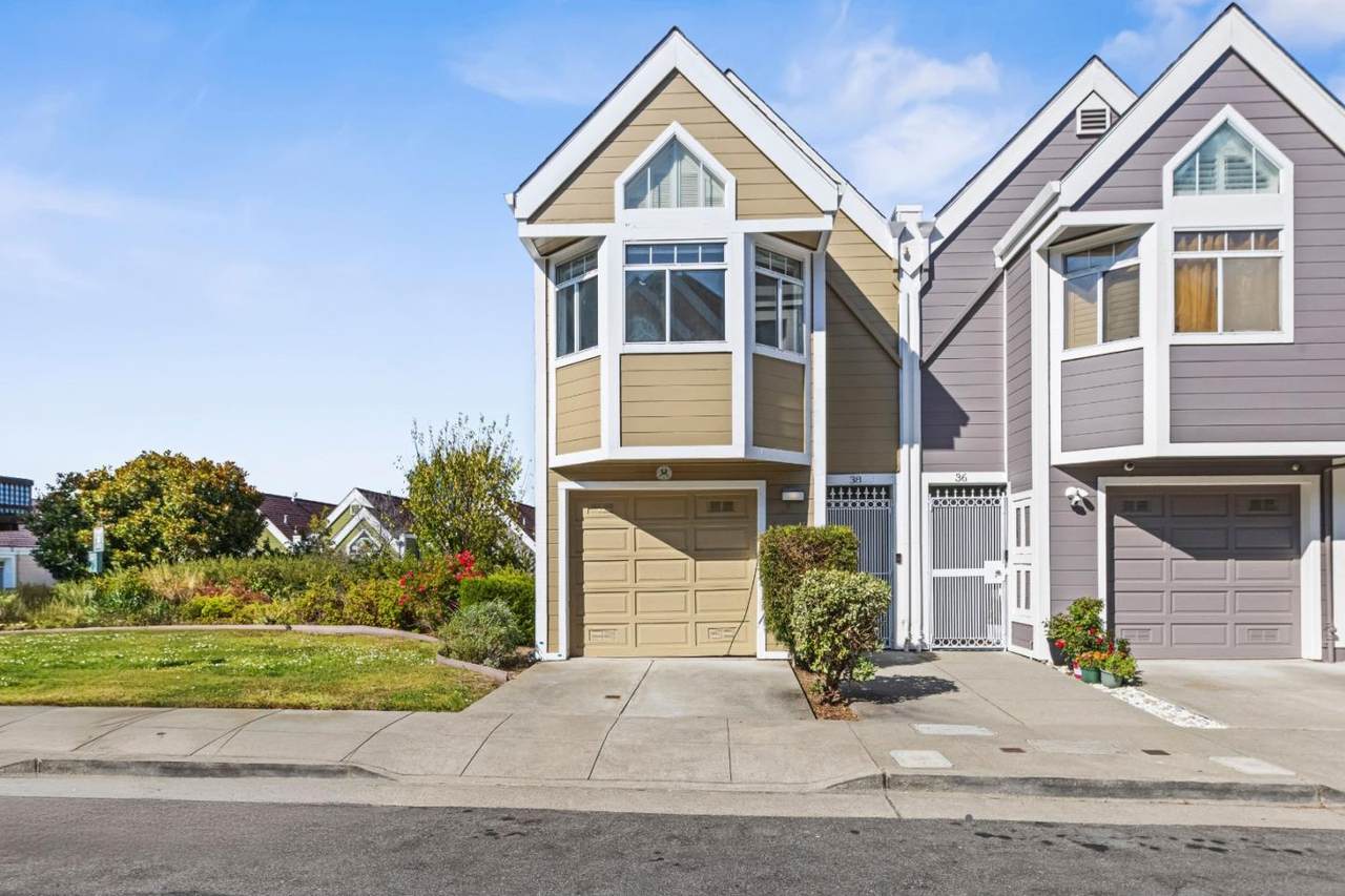 38 Rebecca Ln - Photo 1