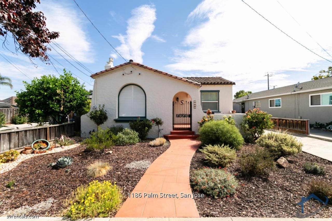 1186 Palm St - Photo 1