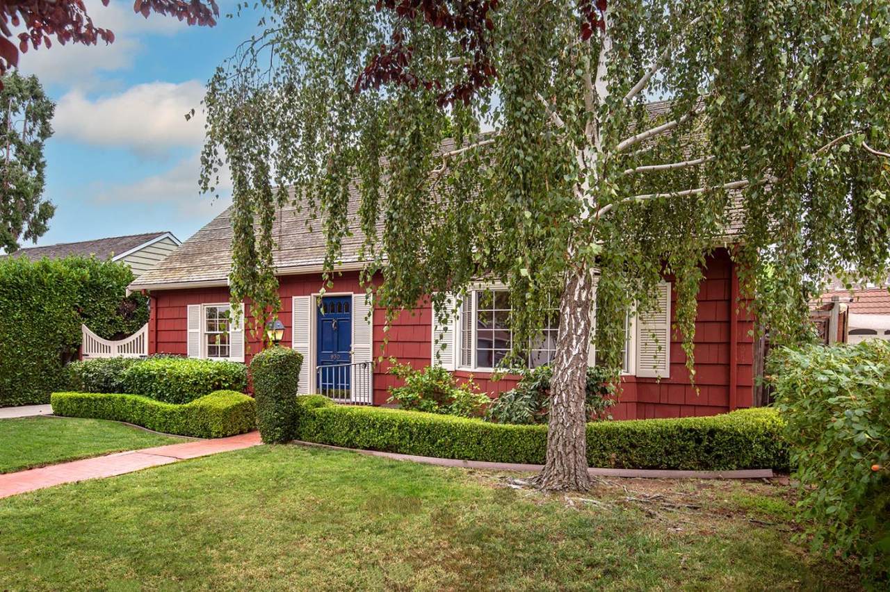 950 Camino Dr - Photo 1