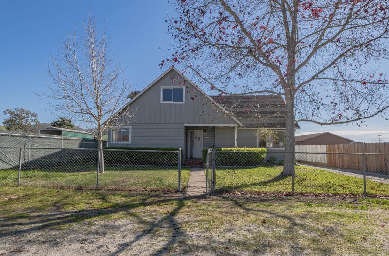 757 Middlefield Rd - Photo 1