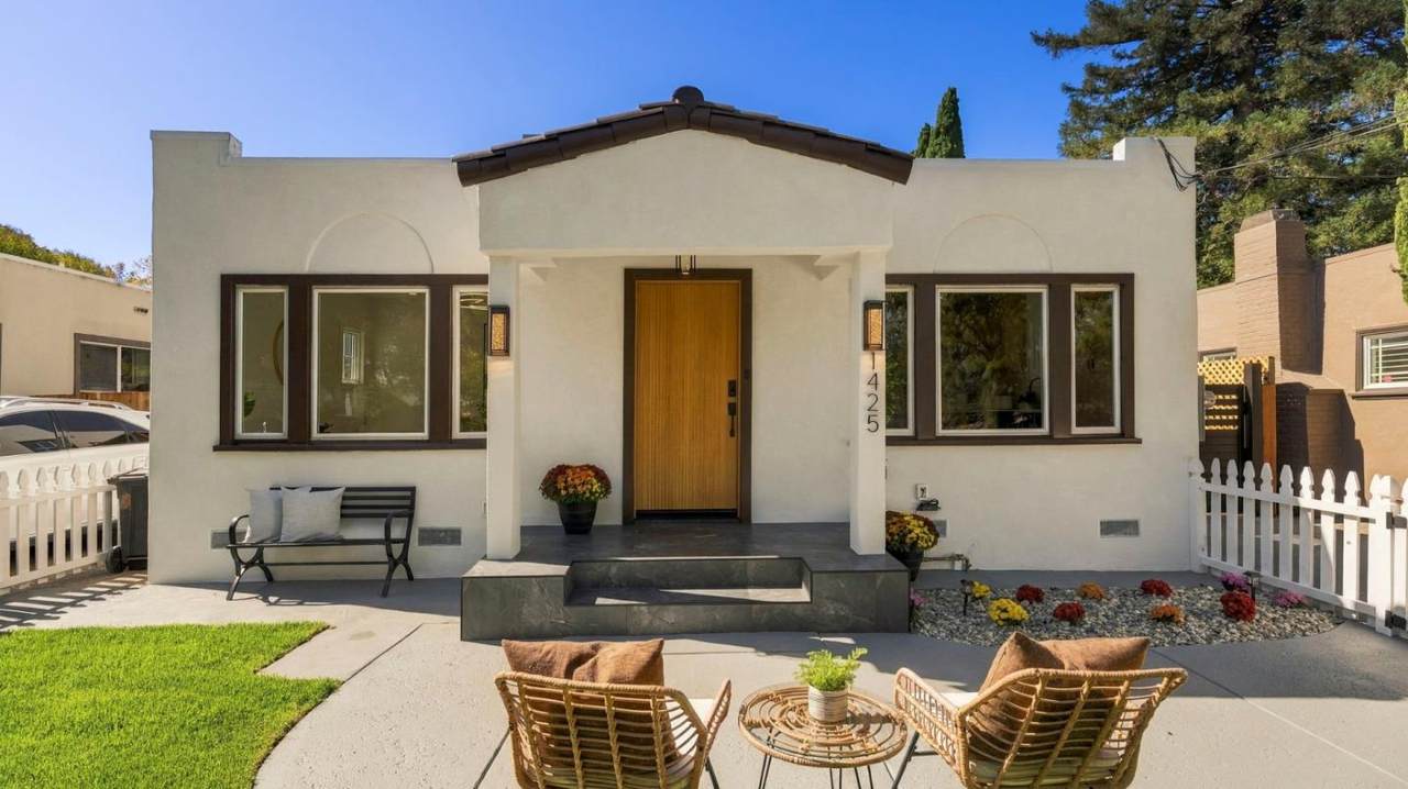 1425 California Dr - Photo 1