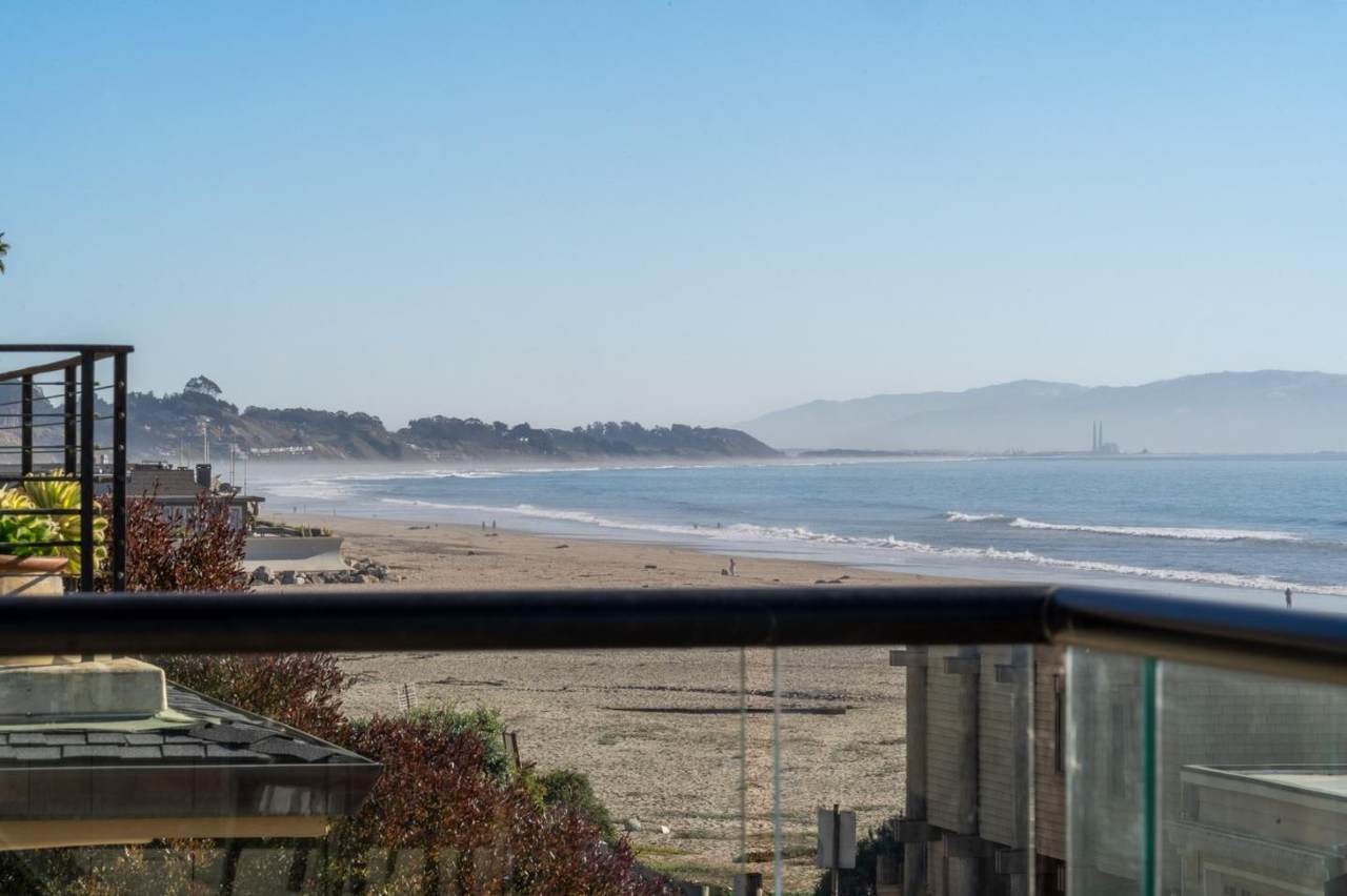 635 Beach Dr - Photo 1