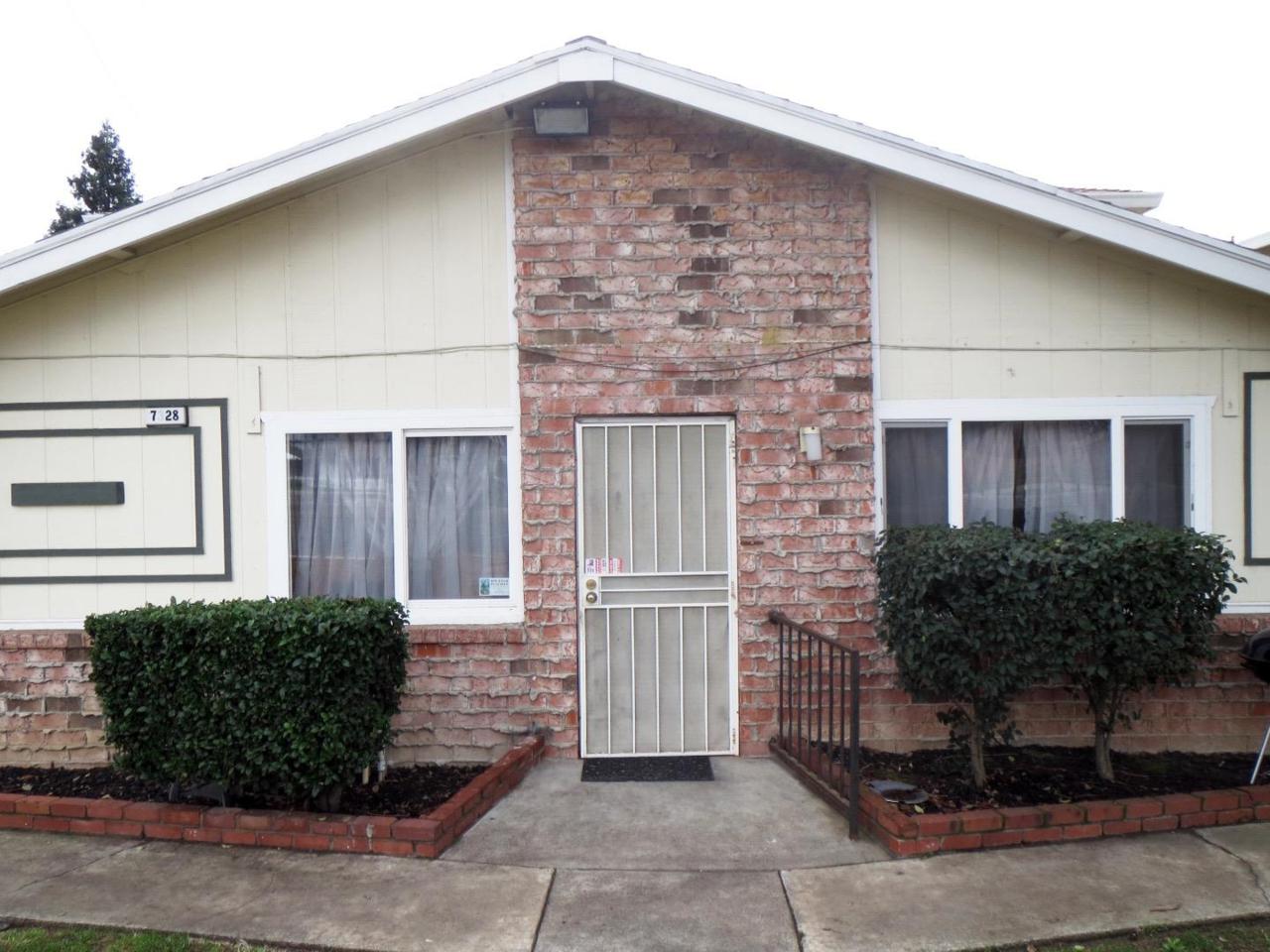 7328 Franklin Blvd 1 - Photo 1