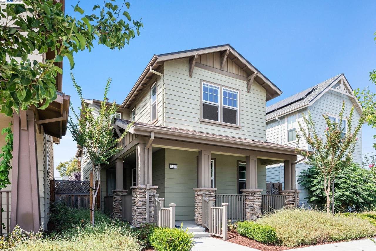 390 C Street - Photo 1