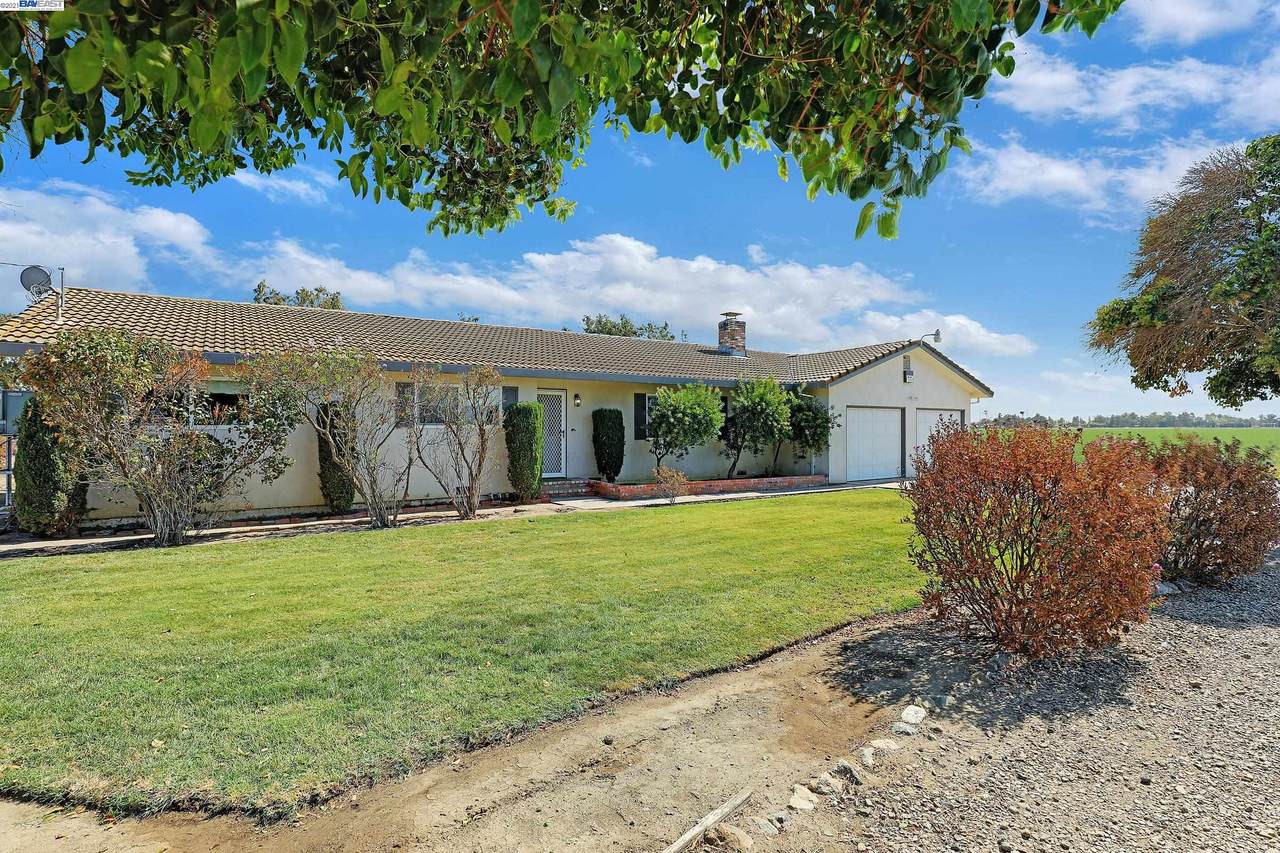 3492 Berry Ave - Photo 1
