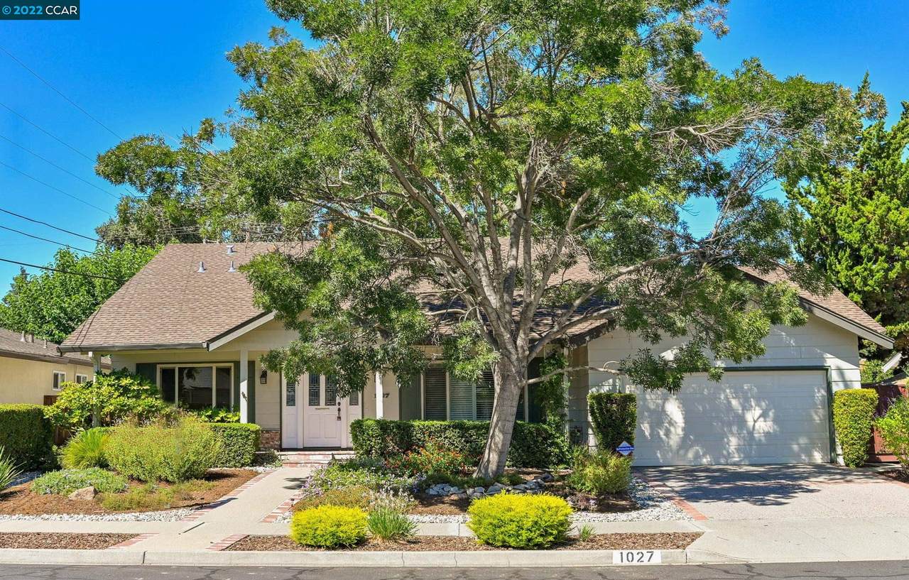 1027 Bermuda Dr - Photo 1