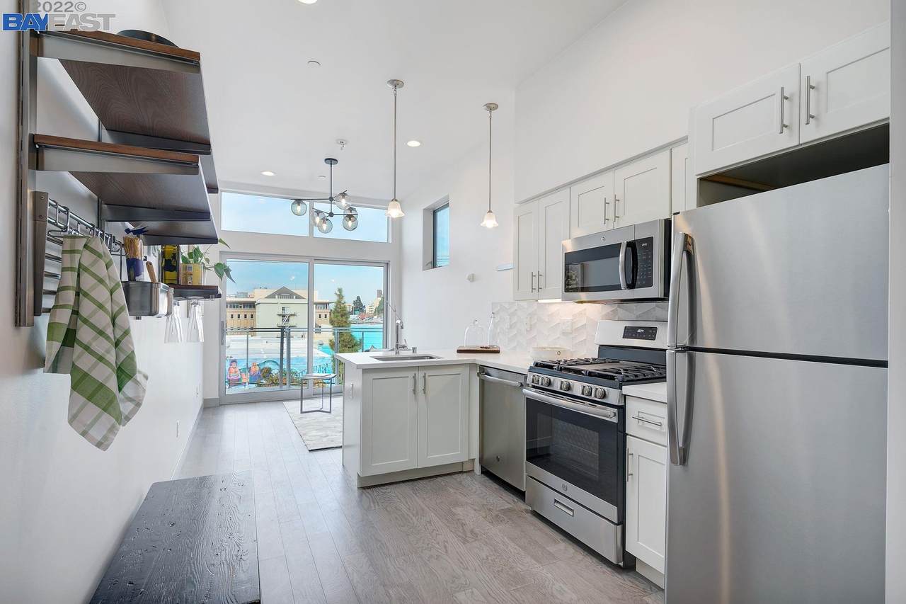 410 Webster St. #7 - Photo 1