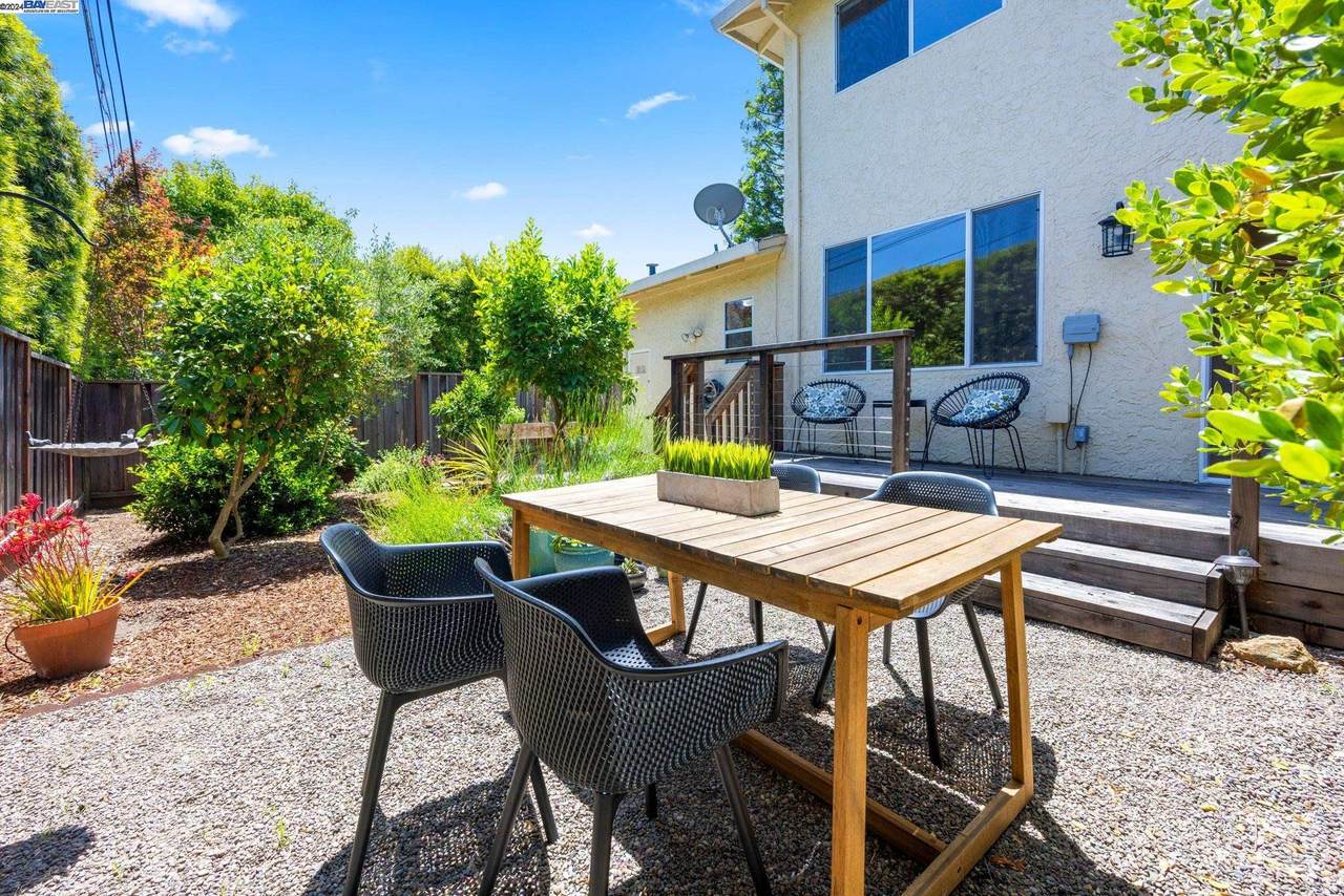 28 Cathy Lane - Photo 1