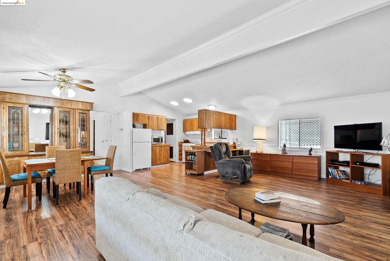 210 Cypress Rd 46 - Photo 1