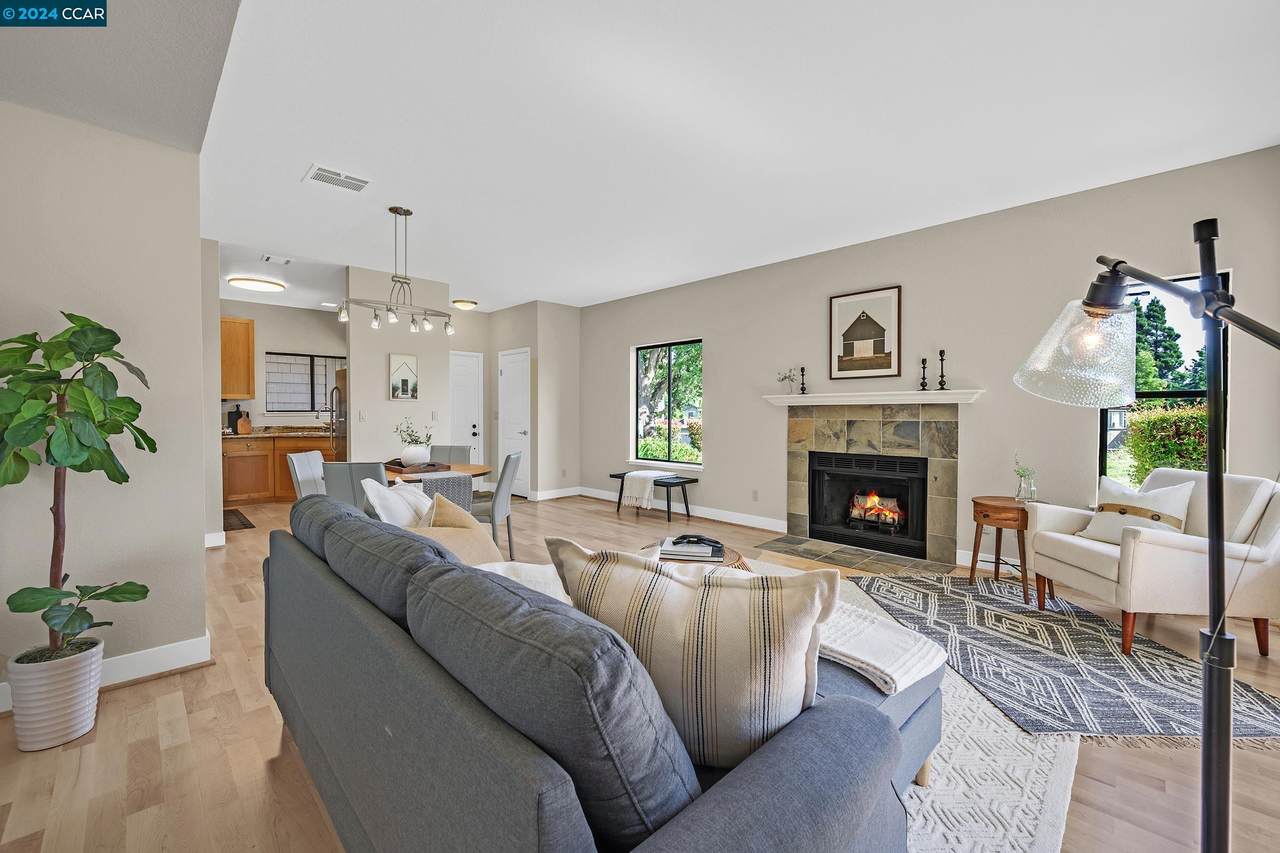 382 Overlook Dr - Photo 1