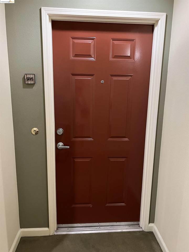 989 Franklin St 505 - Photo 1