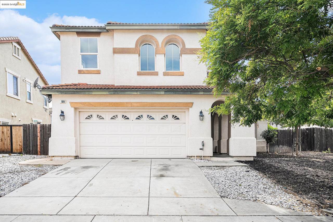 1109 Donatello Way - Photo 1