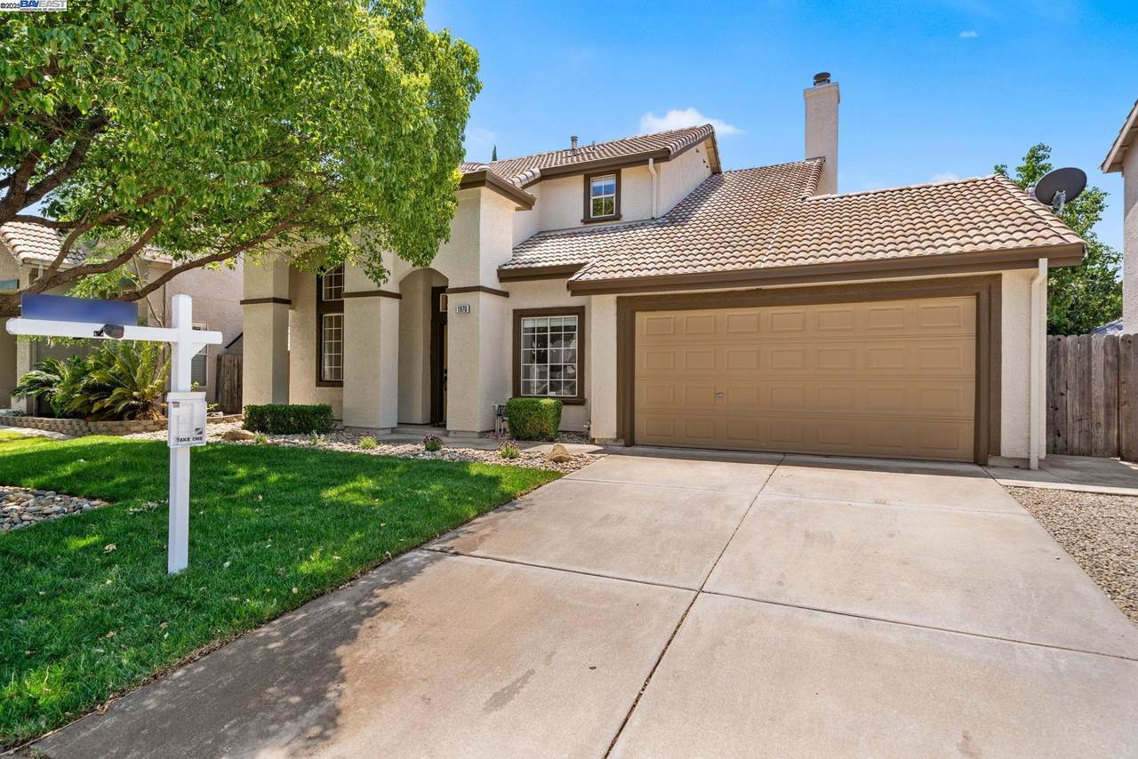 1970 Knollcrest Ln - Photo 1
