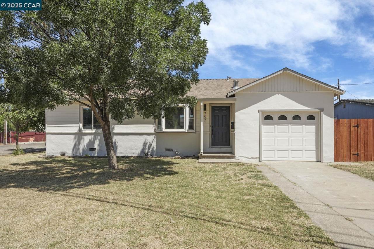757 16th Street - Photo 1