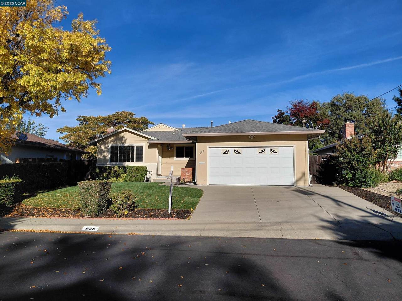 928 Sassel Ave - Photo 1