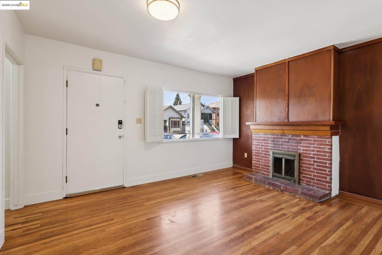 1822 40Th Ave - Photo 1