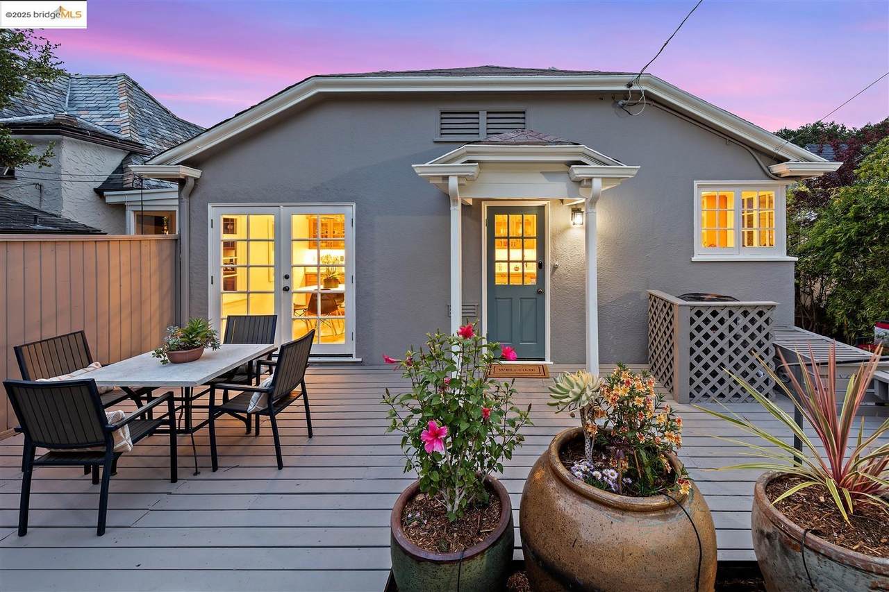 53 Menlo Pl - Photo 1