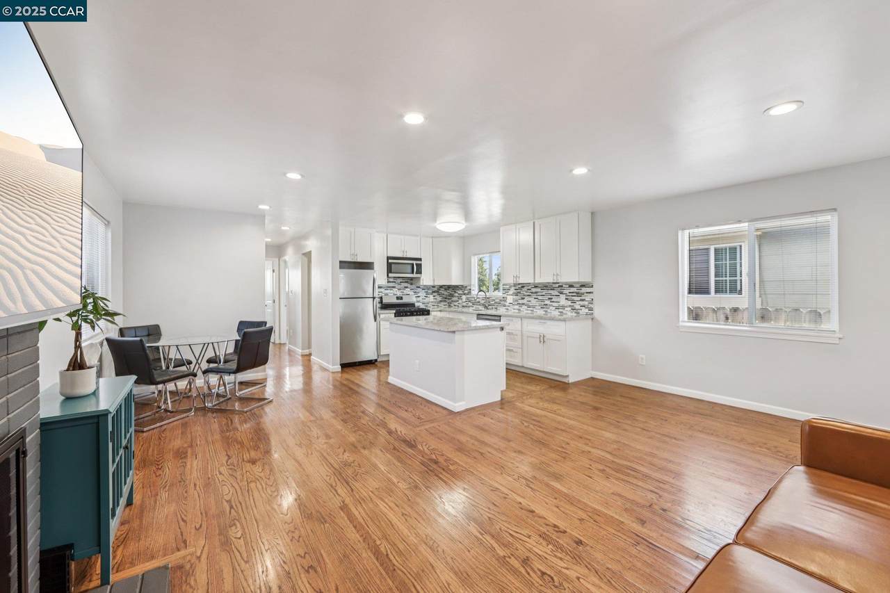 2110 Hellings Avenue - Photo 1