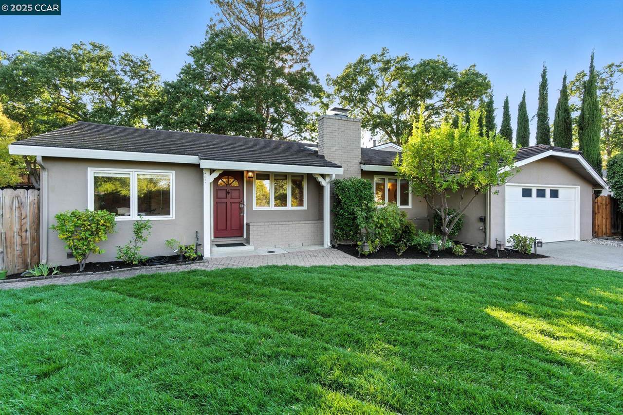15 Ardmore Ct - Photo 1