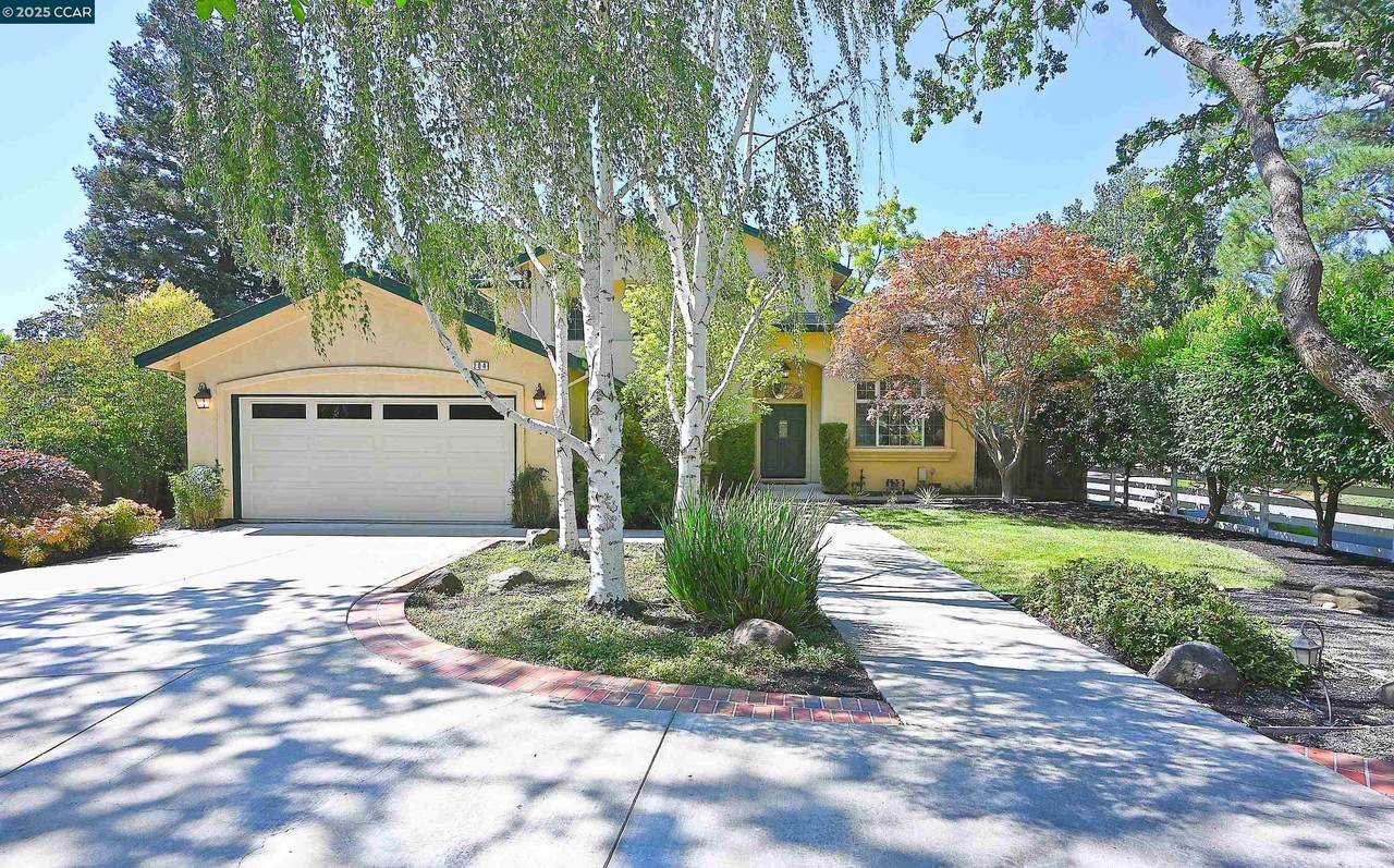 204 Sequoia Avenue - Photo 1