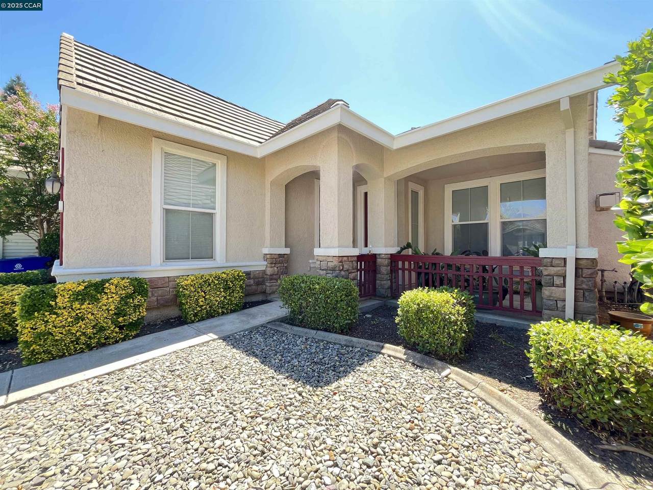 1870 Zurlo Way - Photo 1