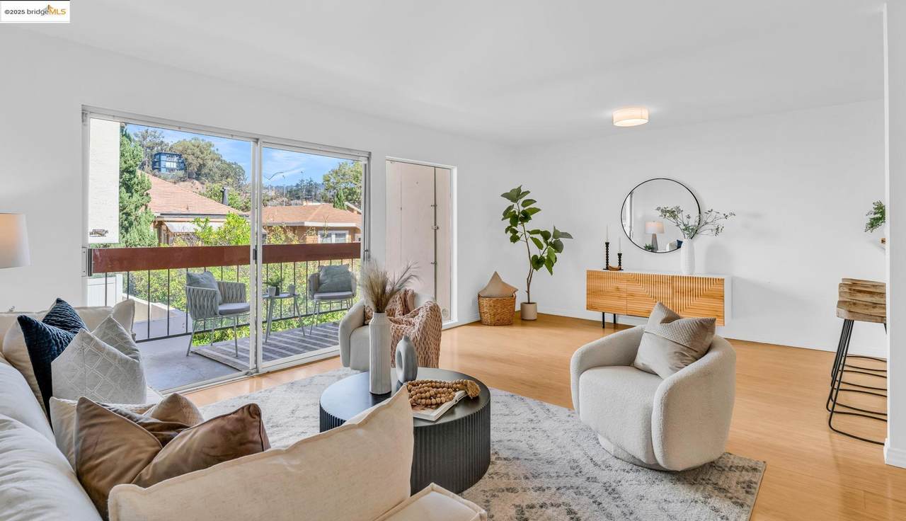 288 Whitmore St 220 - Photo 1