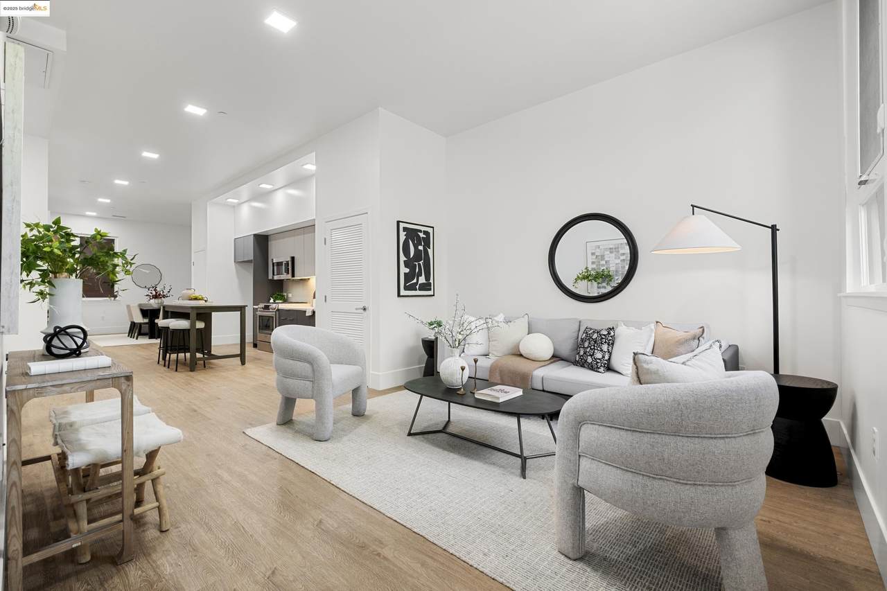 1545 32nd Street 104 - Photo 1