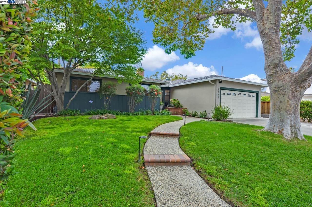 2272 Cabrillo Ave - Photo 1