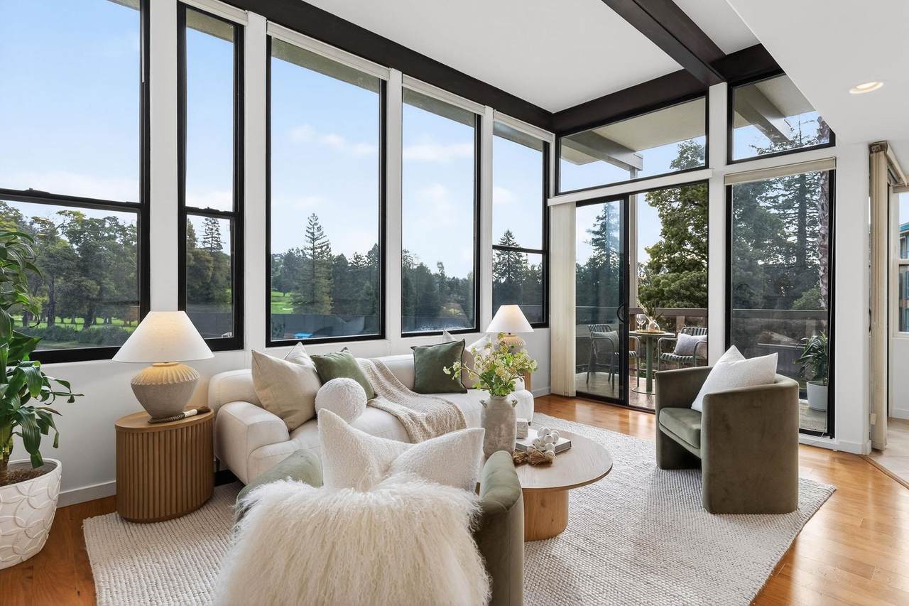 5400 Broadway Ter 302 - Photo 1