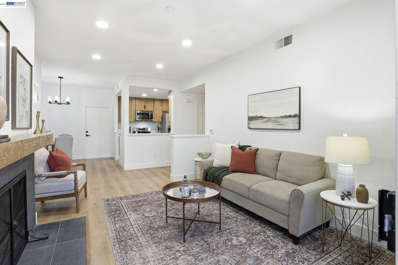 601 Arcadia Ter 102 - Photo 1