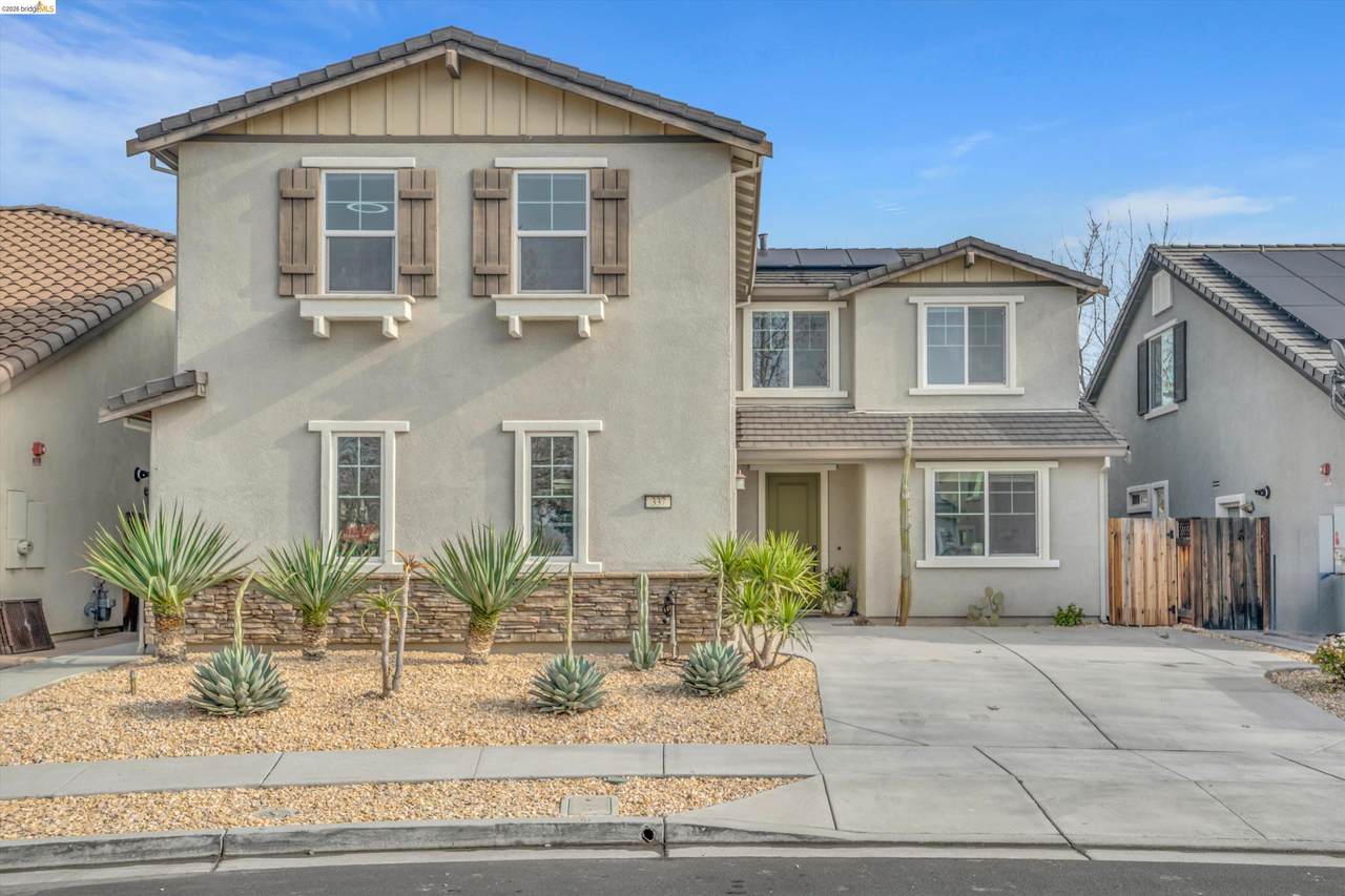 337 Bougainvilla - Photo 1