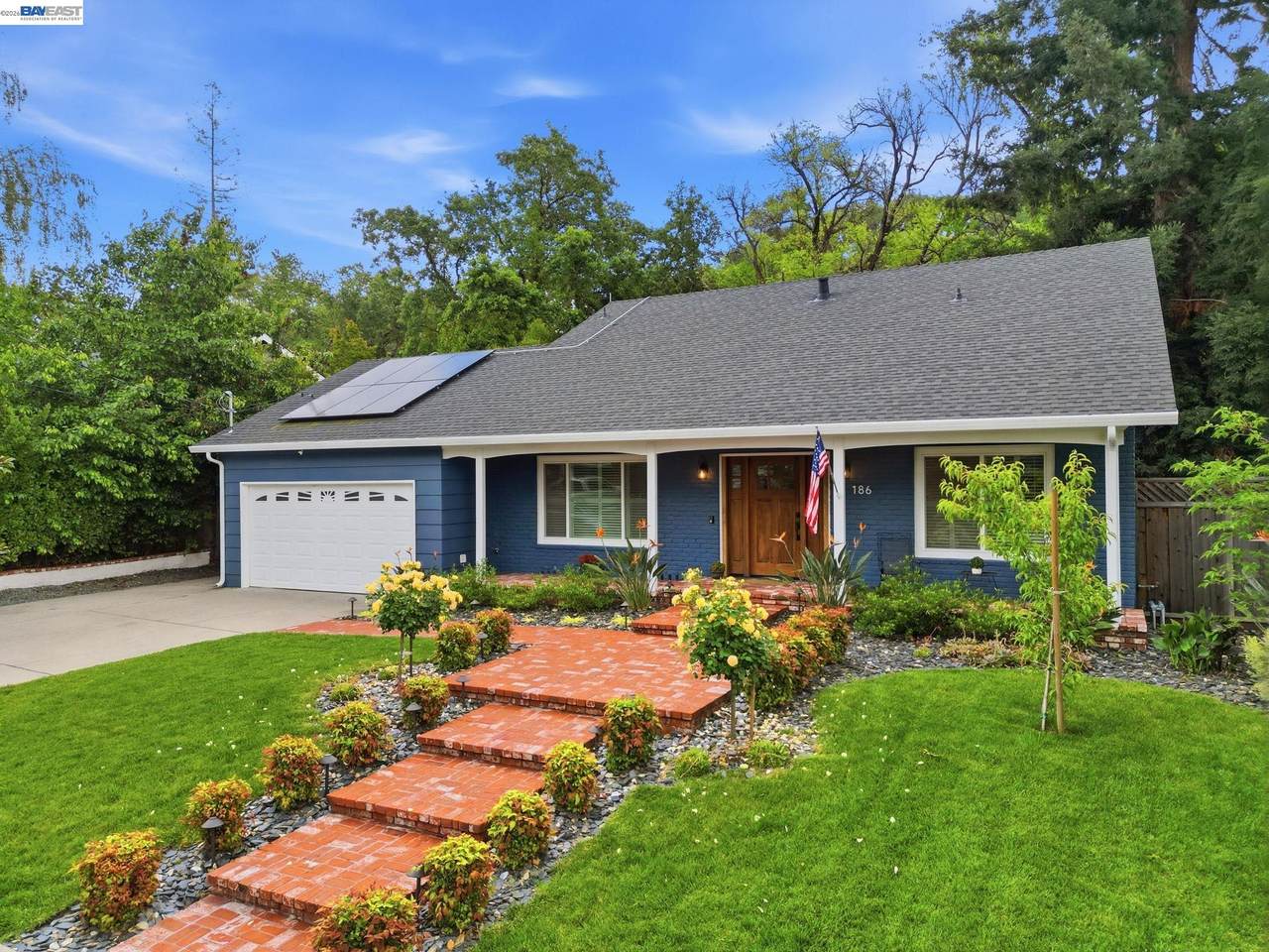186 Belgian Drive - Photo 1