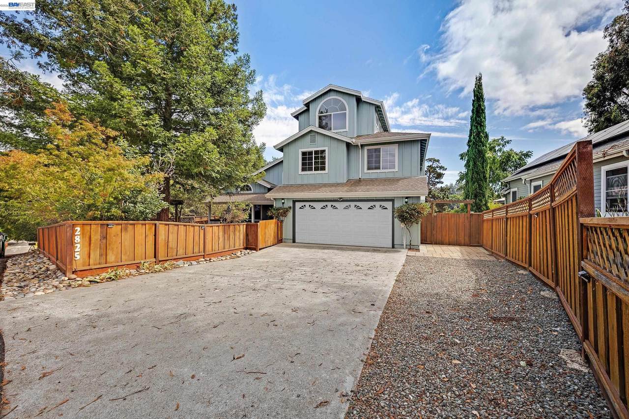 2825 Hillcrest Avenue - Photo 1