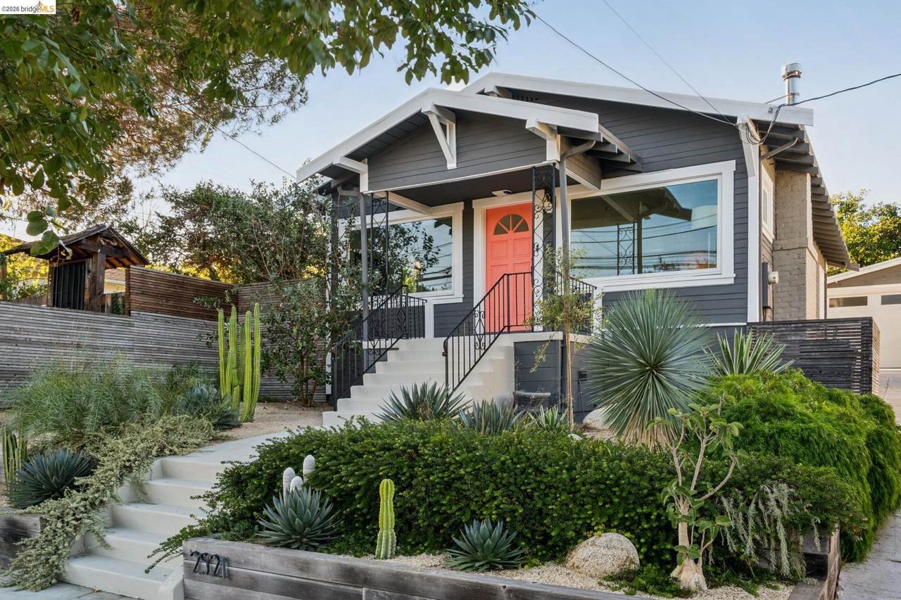 2921 55Th Ave - Photo 1
