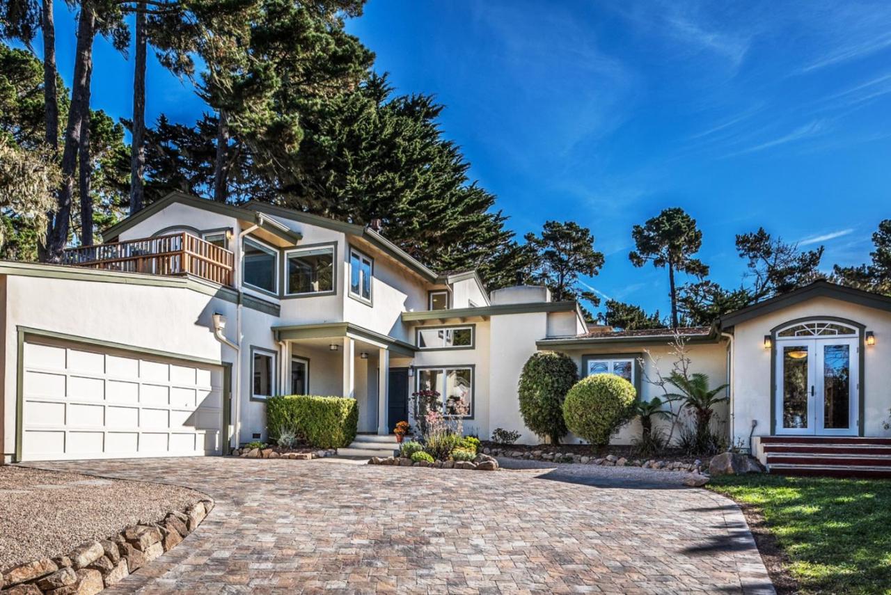 3075 Sloat Rd - Photo 1
