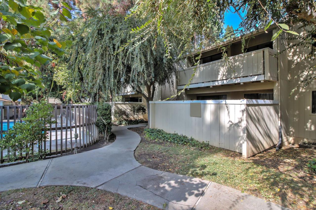 970 Kiely Blvd B - Photo 1