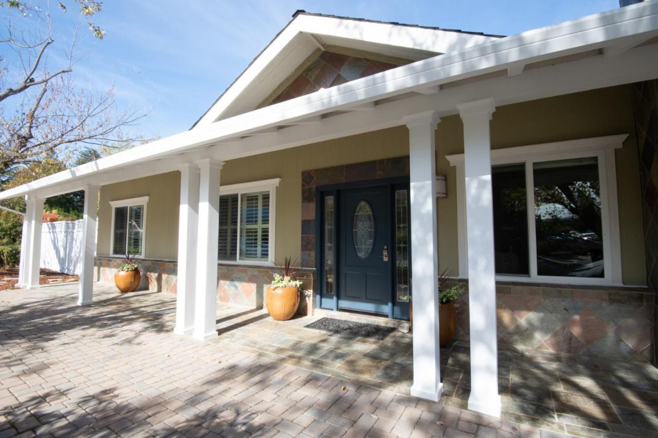 695 Berry Ave - Photo 1